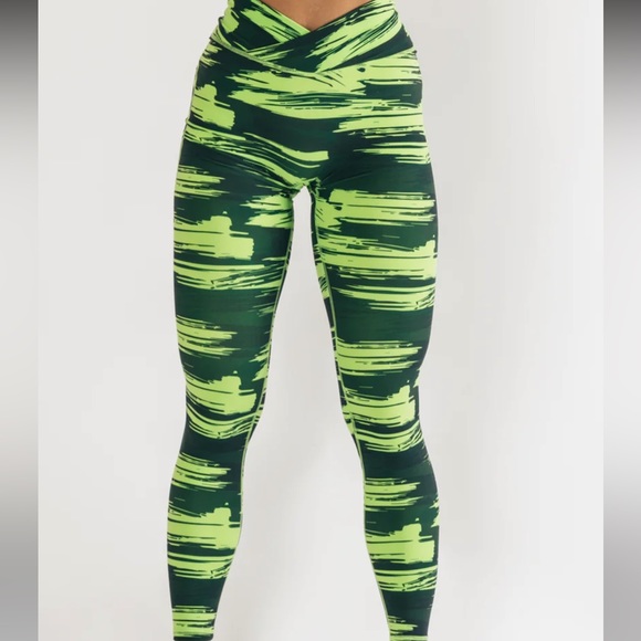 Alphalete Power Surface Leggings Seize: Medium - Picture 1 of 4
